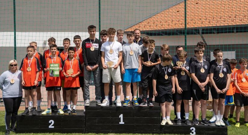 A híres, magyar futball-legenda előtt tisztelegtek a tornával Lakitelken