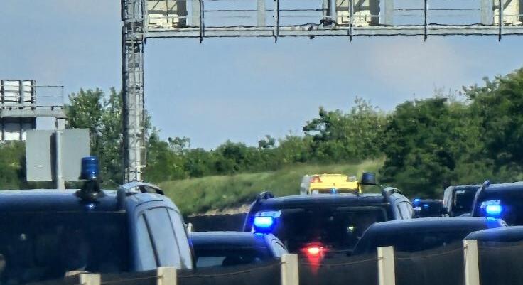 Delegációk miatt áll a forgalom az M3-as autópályán