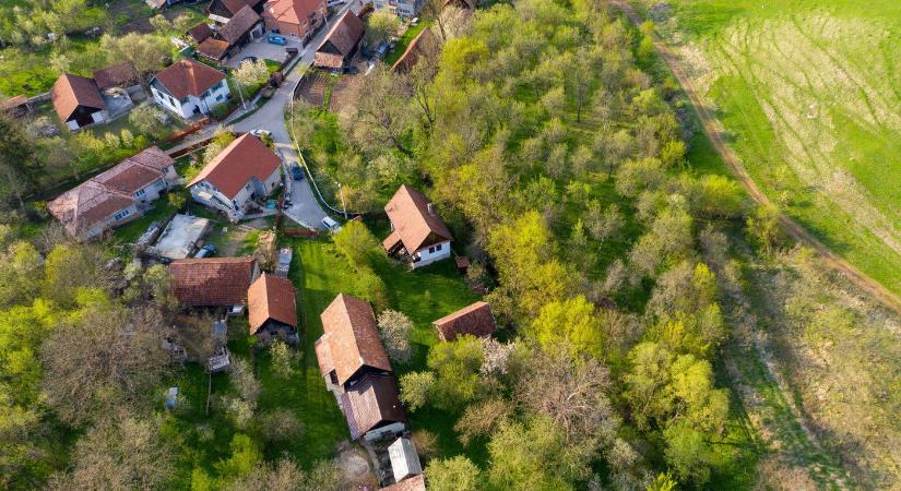 Rengeteg olasz költözött egy kis magyar településre, rendkívüli az oka