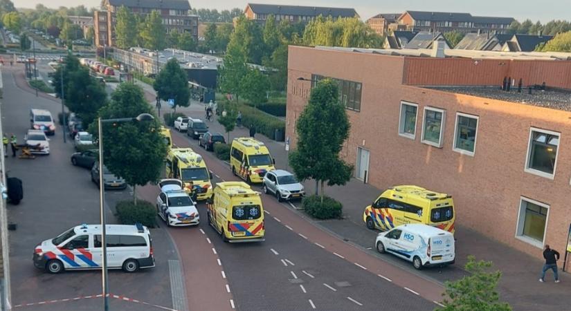 Súlyos késelés Hollandiában – többen megsérültek, köztük egy rendőr is