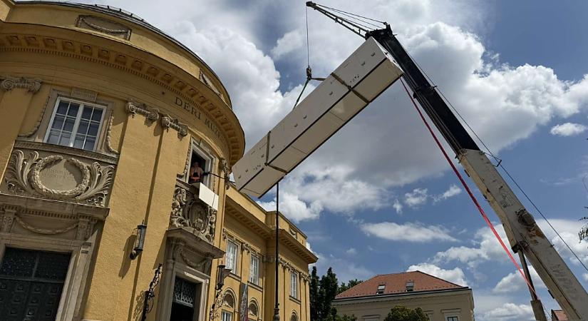 Hazatért a Golgota: ismét együtt látható Debrecenben Munkácsy Mihály trilógiája