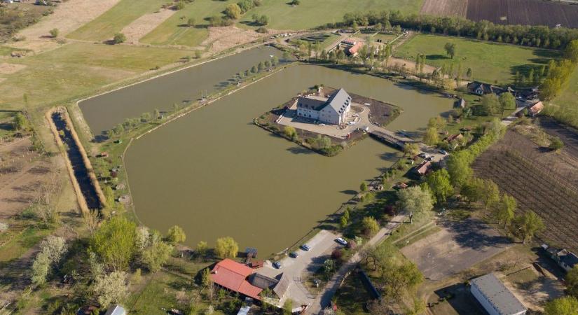 Tórekord szörny fodrozta a hullámokat Oroson
