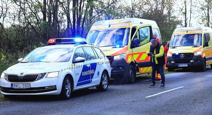 Halálos baleset történt Kerecsend és Füzesabony között  fotó