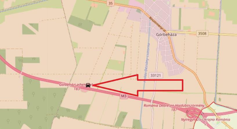 Árokba csapódott egy kocsi az M3-ason