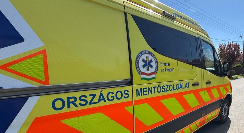 Járókerettel esett a vízelvezető árokba