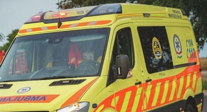 Ütközés Sárospatakon: Tűzoltók és mentők siettek a balesethez