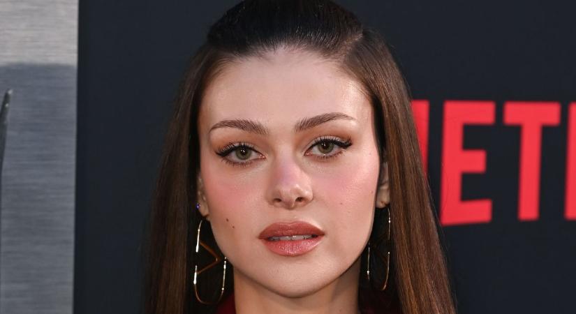 Bejött Bella Thorne jóslata: Nicola Peltz tényleg gonosz