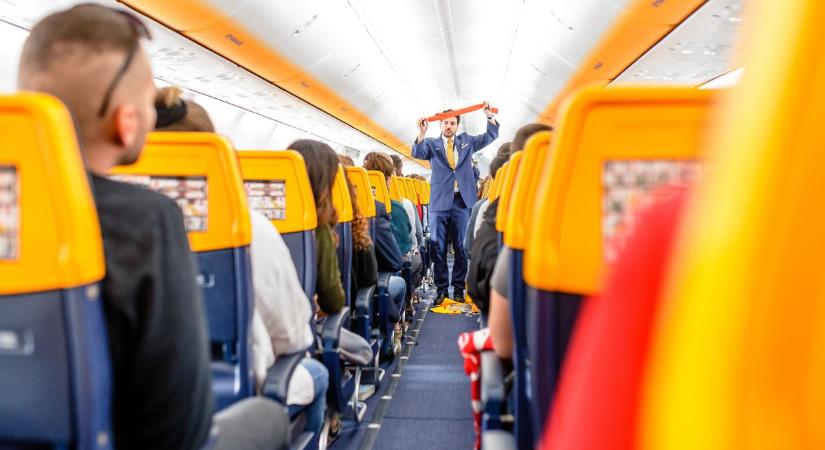 Elképesztő ami a Ryanairnél történik: gigabónusz és fizetéscsökkentések repkednek a levegőben