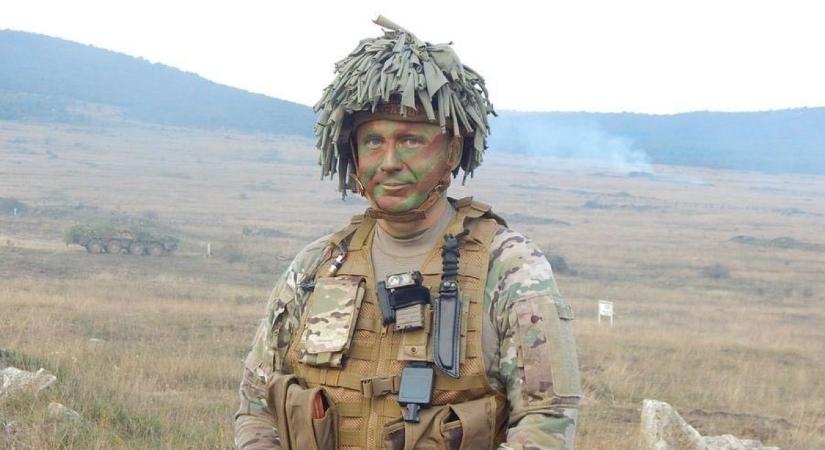 Baljós előérzete van a honvédelmi miniszternek: Ruszin-Szendi Romulusz lehet az összekötő kapocs