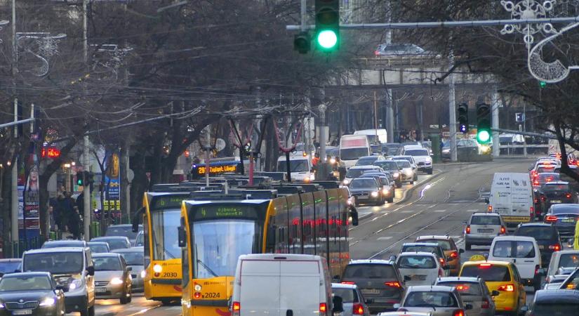 Nyáron jön a káosz – A nagykörúti villamosvonal egyik legforgalmasabb szakaszát újítja fel a BKV
