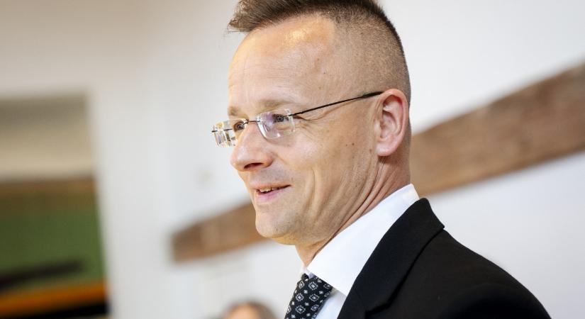 Szijjártó Péter úgy látja, hogy a magyar kormány mindent jól csinált a romániai elnökválasztással kapcsolatban