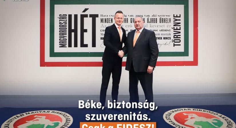 Újra kinyílt a kormányzati pénzcsap, ami közpénzt önt az állampárthoz közel álló civil szervezetekre