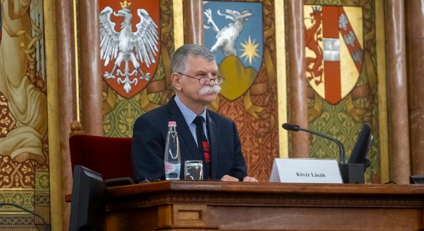 Kövér László mondott beszédet a csángó konferencián