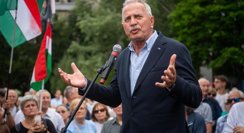 Bencsik András szerint „ebből csak egy rohadt nagy vereség lesz”, ha nem szedi össze magát a fideszes tábor