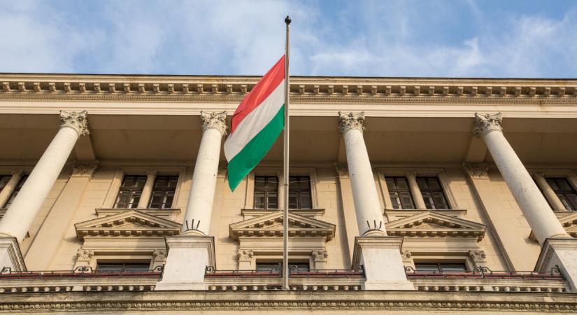 Már erre sincsen pénz itthon: haldoklik az építőipar, miből lesznek új beruházások?