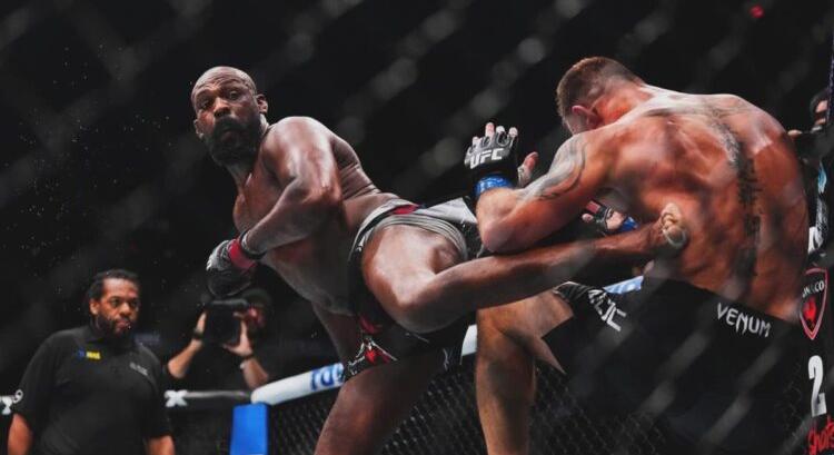 Jon Jones arra utalt, hogy most még élvezi a pihenőt, de vissza fog térni a UFC-be - TD