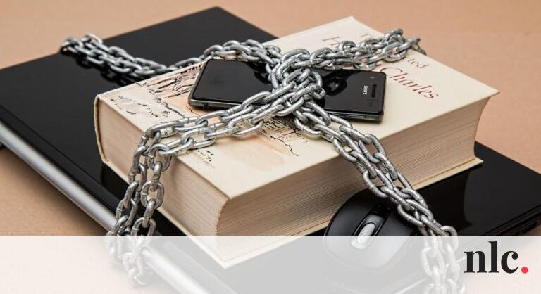 Magyarország nagy barátja szeptembertől betilt egy csomó népszerű filmet