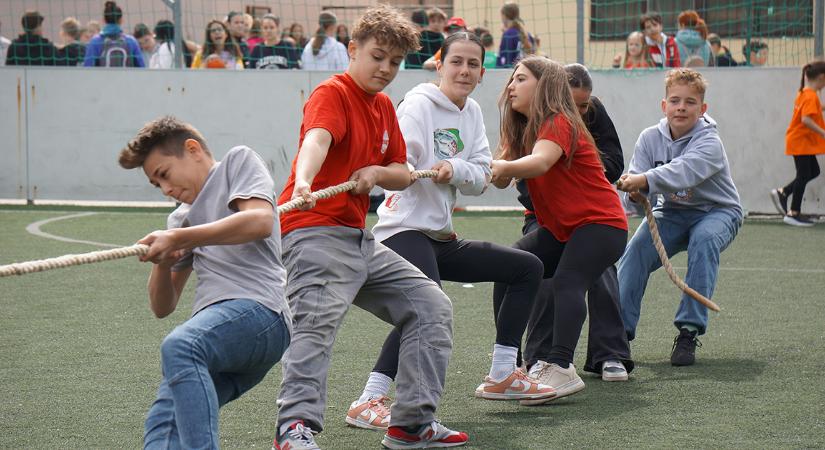 Ismét fellobbant az olimpiai láng a Szoboszlói Úti Általános Iskolában