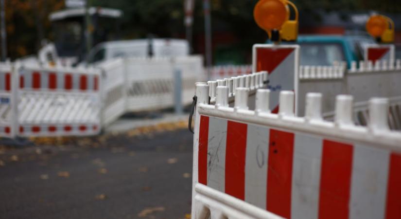 Lezárják a Szolnoki Törvényszék környékét – komoly ok húzódik meg a döntés mögött