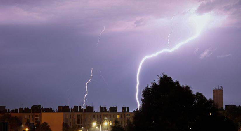 Lecsap az ítéletidő, durva felhőszakadás lesz