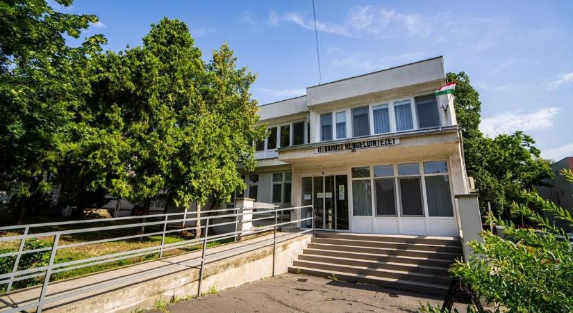 Nem működik a lift a rendelőintézetben