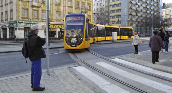 Adminisztratív hiba miatt vonta vissza Lázár minisztériuma a budai fonódó villamos tenderét