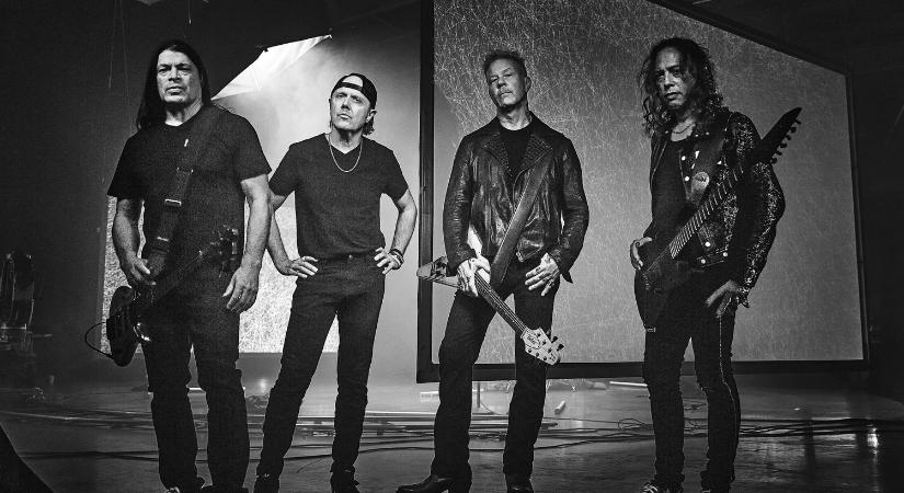 Vége a találgatásnak: a Metallica dupla-koncerttel és körszínpaddal tér vissza Budapestre