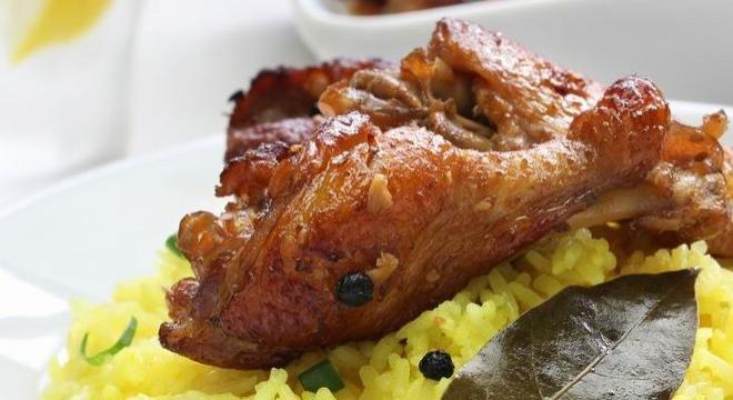 Adobo csirke, az egyedényes és szuperomlós ismeretlen ázsiai