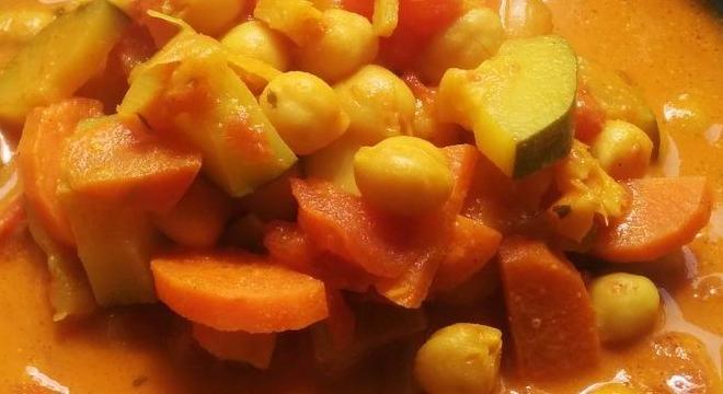 Csicseris zöldségcurry, a világbajnok vegán fogás