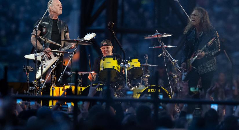 Nyolc év után visszatér Budapestre a Metallica