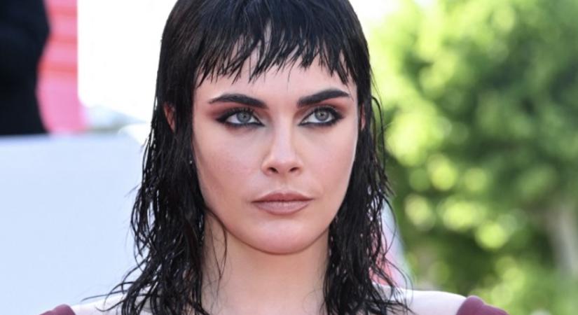 Cara Delevingne felismerhetetlen volt a cannes-i filmfesztiválon - íme a fotók