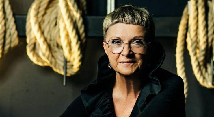 „Az alkotás lélektana érdekel” – Riport Láposi Terka Blattner-díjas bábművésszel