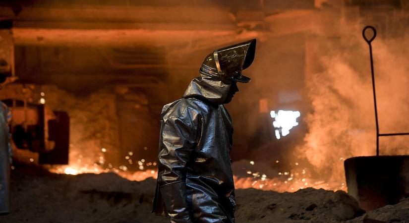 Agonizál a Dunaferr, 728 milliárdos adóssággal kezdődik a vég