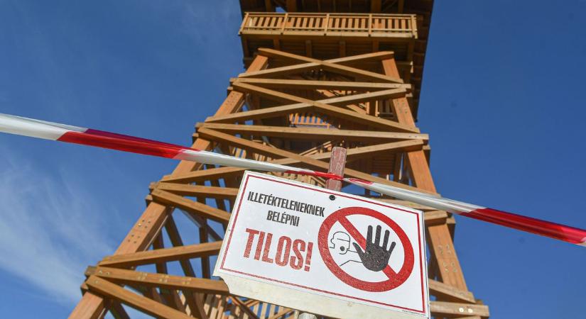 Bezárták a népszerű dunántúli kilátót, hoppon maradtak a látogatók