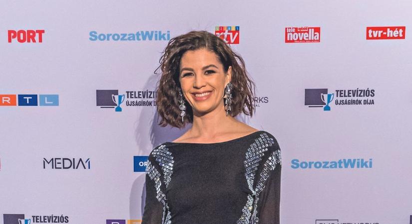 Ördög Nóra olyat tett, amit a rajongók sem bírnak ki szó nélkül: "az ördög is angyalszárnyakat növeszthet"