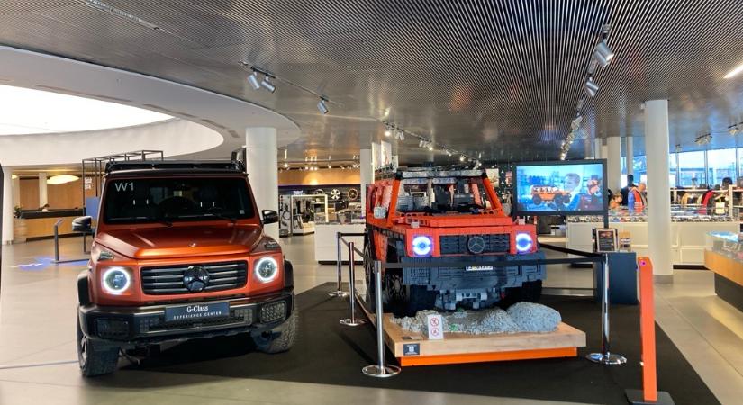 Közel életnagyságú LEGO Mercedes költözött az Allee-ba