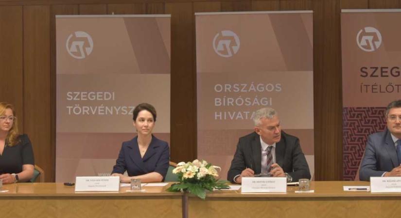 Vásárhelyen tavaly nem volt fluktuáció a bíróságon – összbírói értekezletet tartottak Szegeden