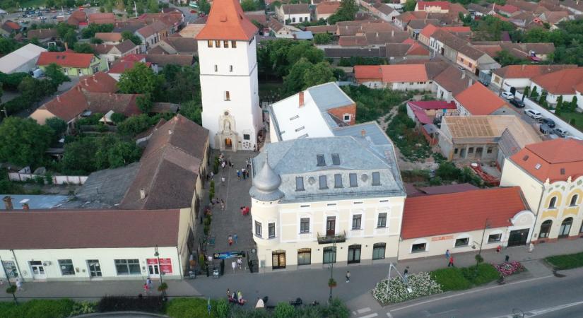 Két újabb magyar település címerét hagyta jóvá a román kormány