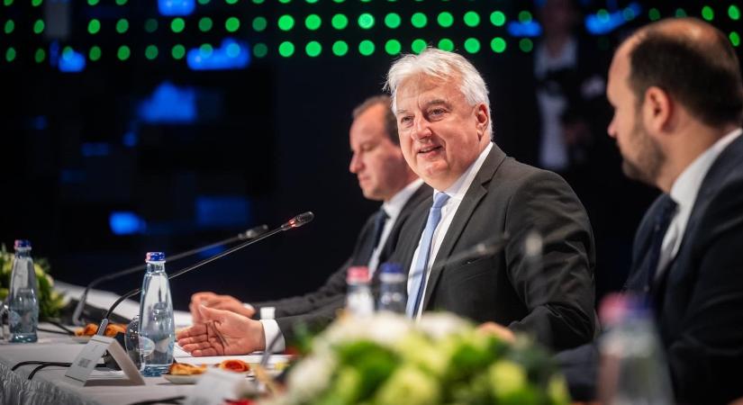 A KDNP a politikusi tehetség hiányát emlegetve szólt vissza Semjén Zsolt kritikusának