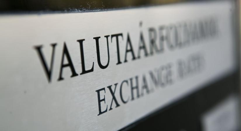 Komoly bajba kerülhet a forint a választási pénzszórás miatt