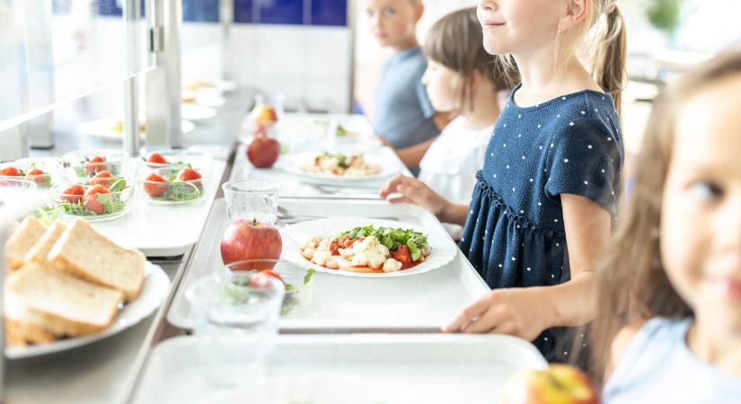 Igényelhető az ingyenes étkeztetés a szünetben is