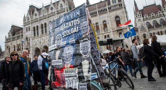 Civil szervezetek százai tiltakoznak az Európai Bizottságnál a Fidesz megfélemlítési törvénye ellen, országos tüntetéssorozat is készül
