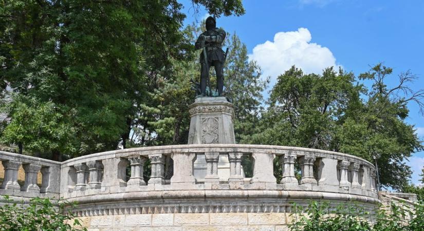 A Budai Várban indít szállodát a fidelitasosból lett milliárdos