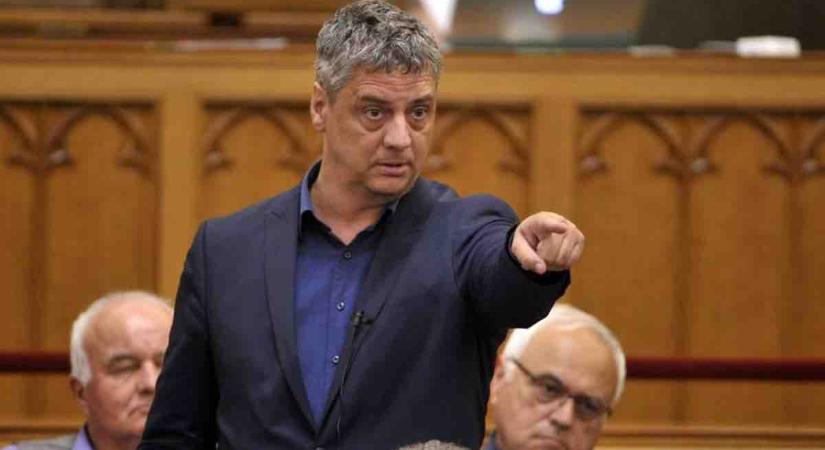 Gréczy Zsolt úgy helyreigazította az Apró-villázó fideszest, hogy mély csend lett a teremben