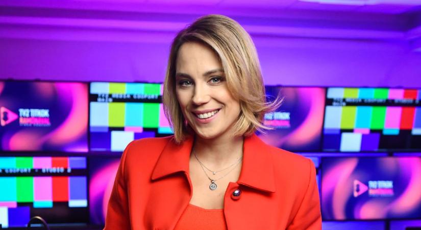 "Örökké!" Az esőben csókolózott Lékai-Kiss Ramóna, ennél romantikusabbat ma nem látsz - Videó!