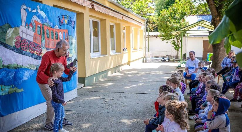 Gyereknapon jégkrém is járt az ebédhez