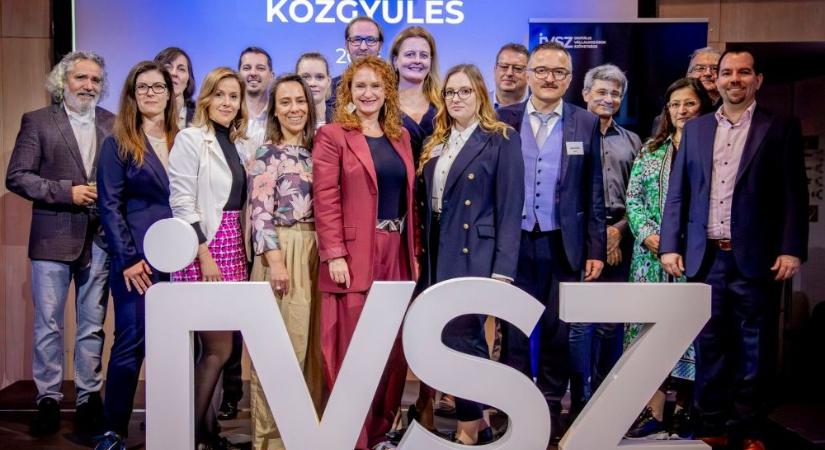Új vezető tisztségviselők és alelnökök az IVSZ élén