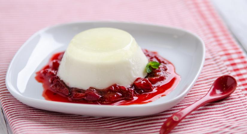 Epres öntetet készítettünk a panna cottához - recept