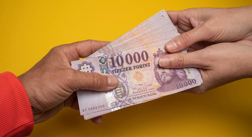 Az MBH szerint nem a rendszerükkel van a baj, hanem adathalászok verték át a bank megkárosított ügyfeleit