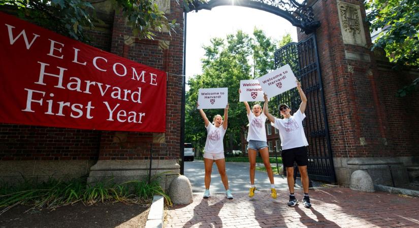 Pert indít a Harvard egyetem Trump intézkedése miatt
